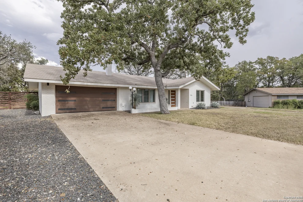 Unit for sale at 126 ridgewood, Fredericksburg, TX 78624