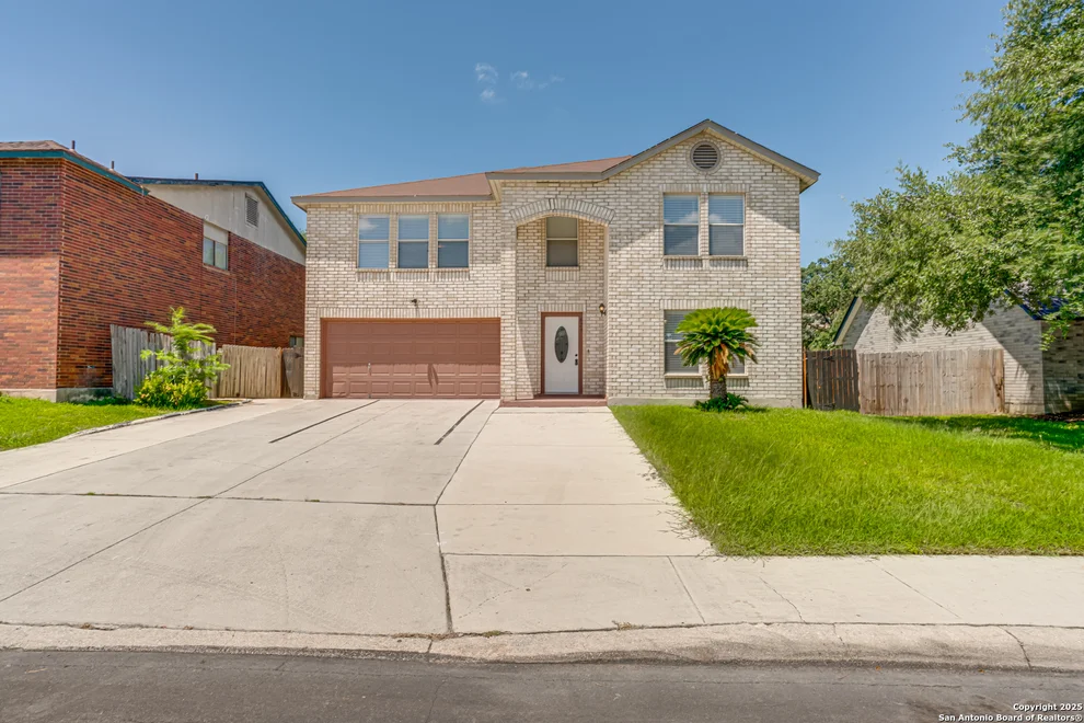 Unit for sale at 823 S Ellison Dr, San Antonio, TX 78245