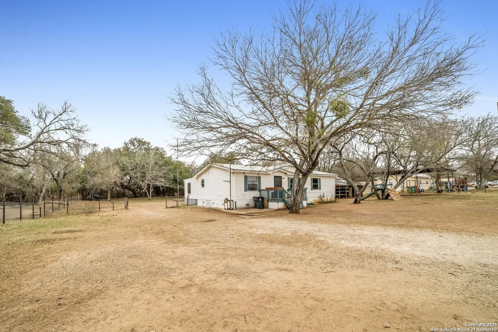 Unit for sale at 465 COUNTY ROAD 6753, Devine, TX 78016
