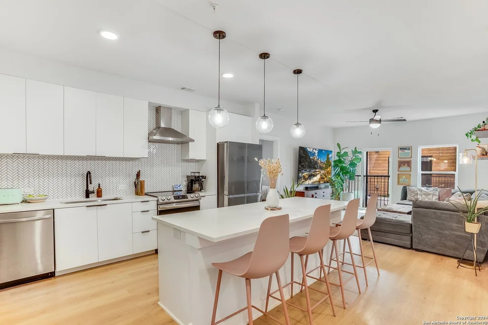 Unit for sale at 2500 Longview St., Austin, TX 78705