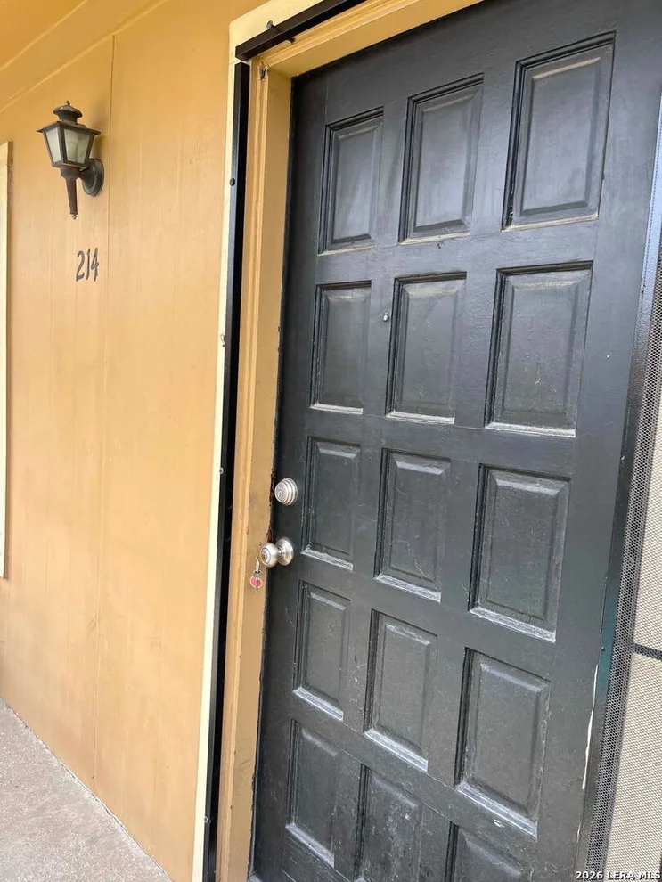 Unit for sale at 911 Vance Jackson, San Antonio, TX 78201