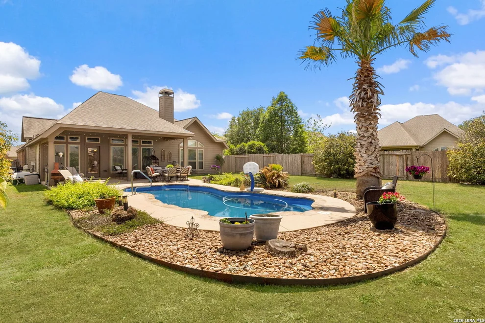Unit for sale at 2194 Pioneer Pass, Seguin, TX 78155