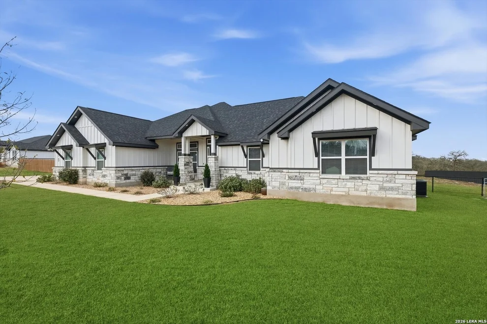 Unit for sale at 113 Hondo Dr, La Vernia, TX 78121