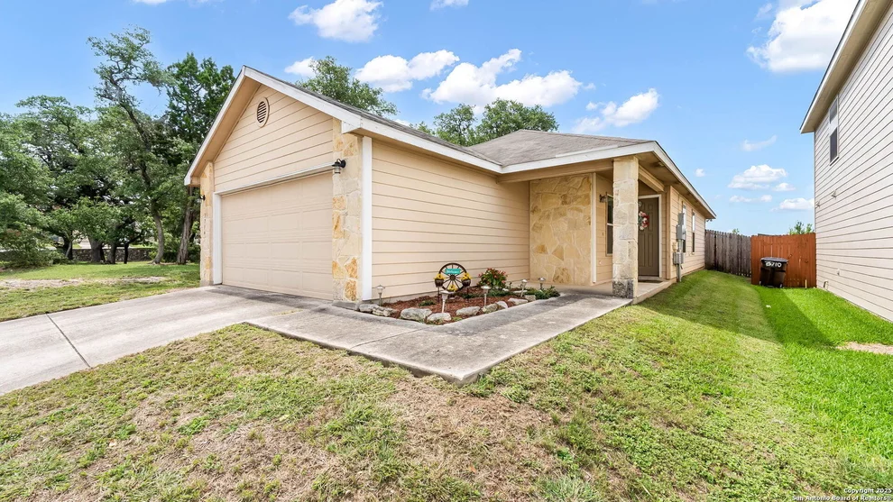 Unit for sale at 3714 Hideaway Green, San Antonio, TX 78261