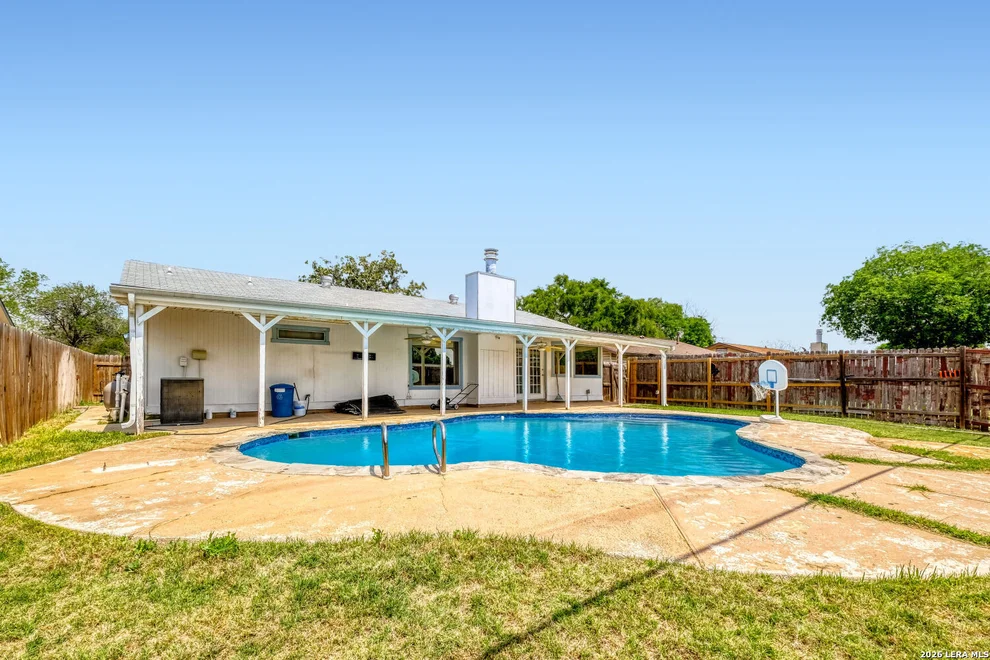 Unit for sale at 5434 Green Grove Dr, San Antonio, TX 78223