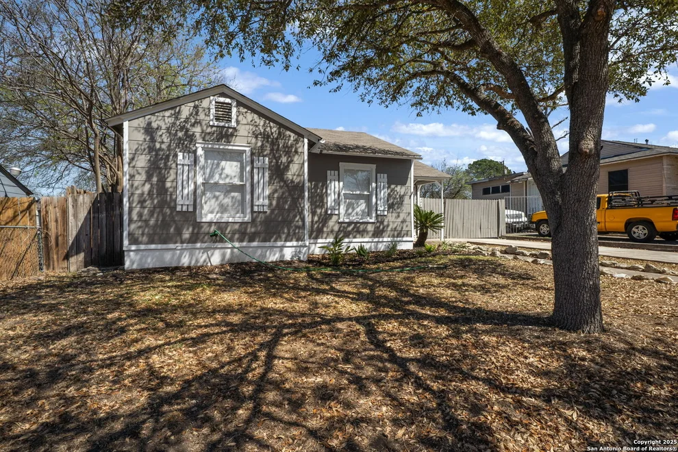 Unit for sale at 207 Bonnell, San Antonio, TX 78223