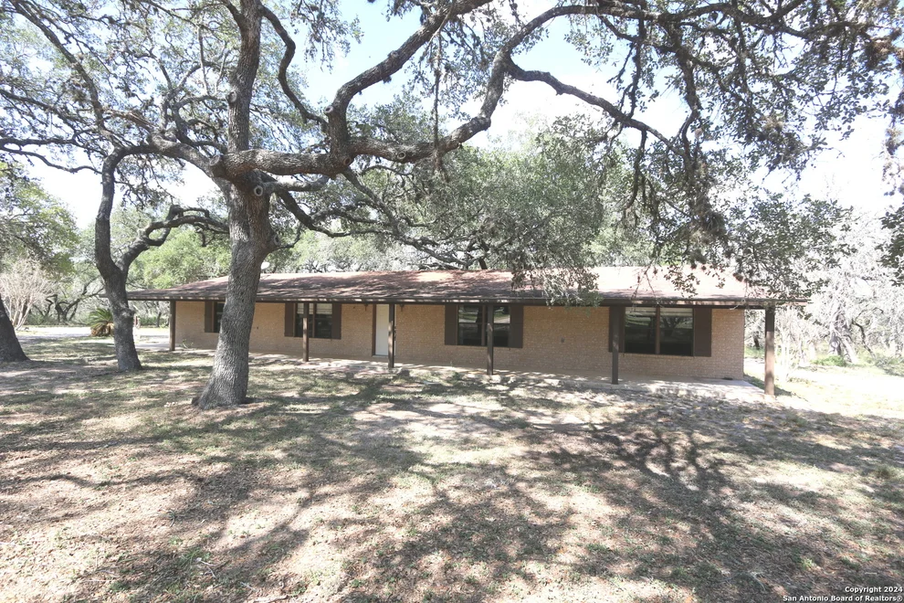 Unit for sale at 751 FULLER LN, Adkins, TX 78101