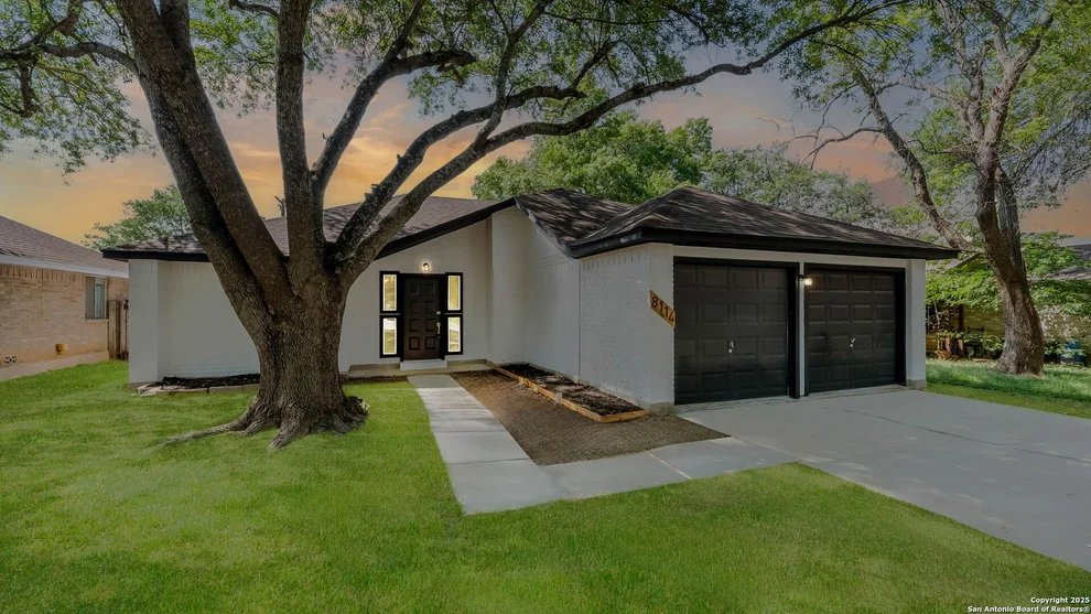 Unit for sale at 8114 Forest Bow, Live Oak, TX 78233