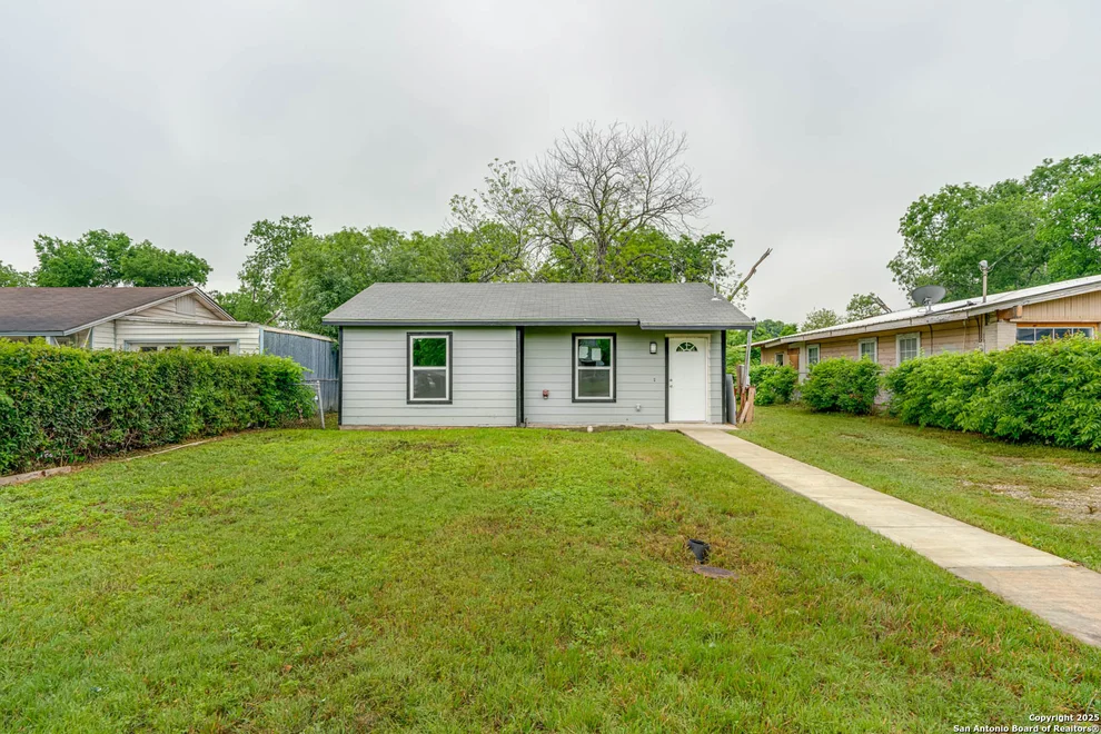 Unit for sale at 806 Sewanee St, San Antonio, TX 78210