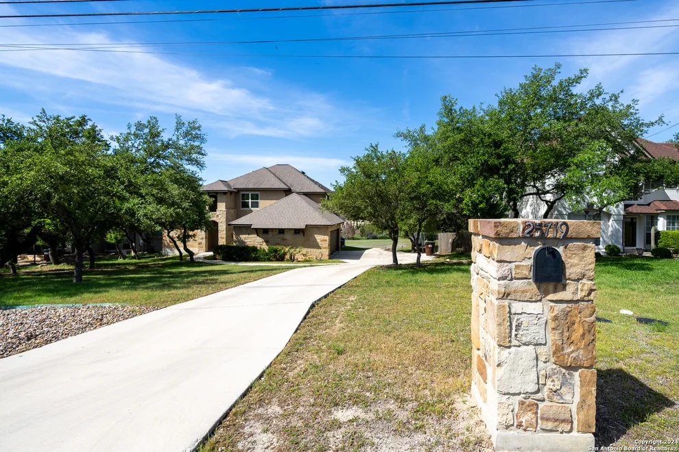 Unit for sale at 25719 Green River Drive, San Antonio, TX 78260