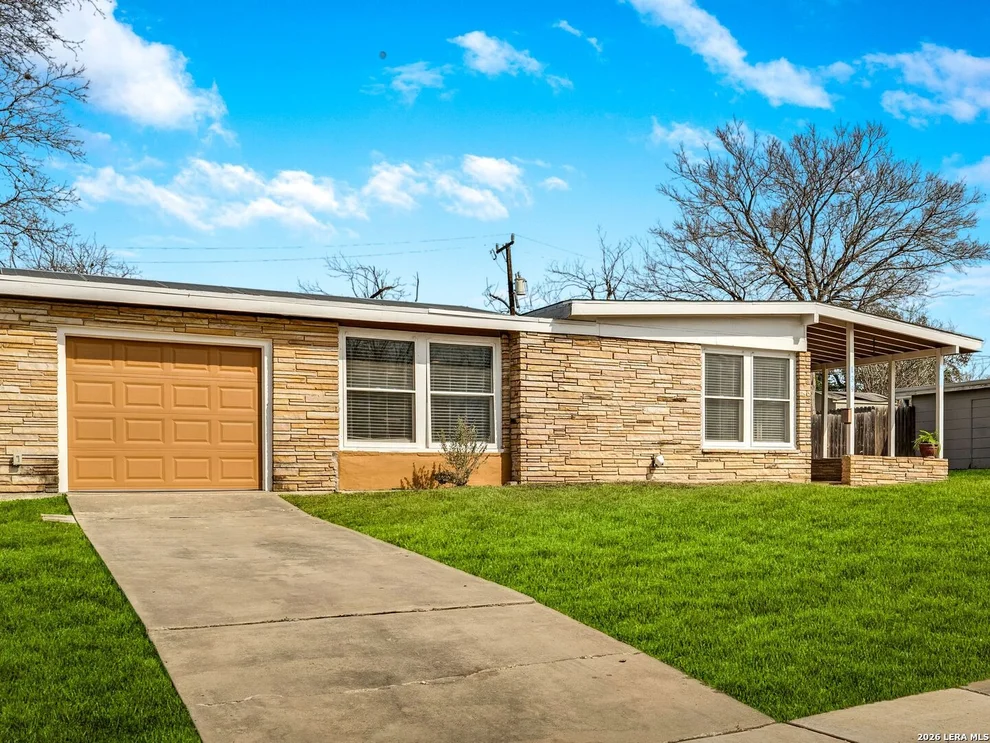 Unit for sale at 139 Teakwood Lane, San Antonio, TX 78216
