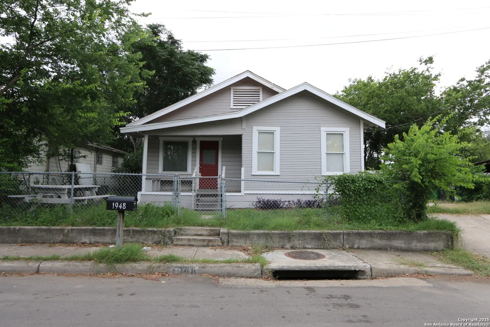 Unit for sale at 1948 W Mayfield, San Antonio, TX 78211