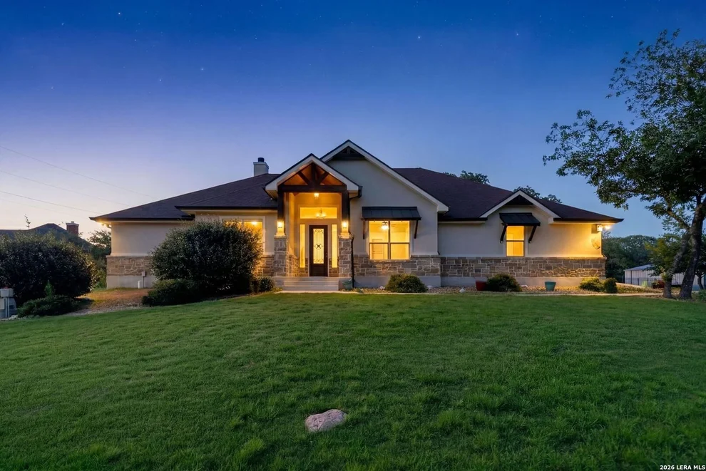 Unit for sale at 1009 Bluebonnet Ln, Adkins, TX 78101