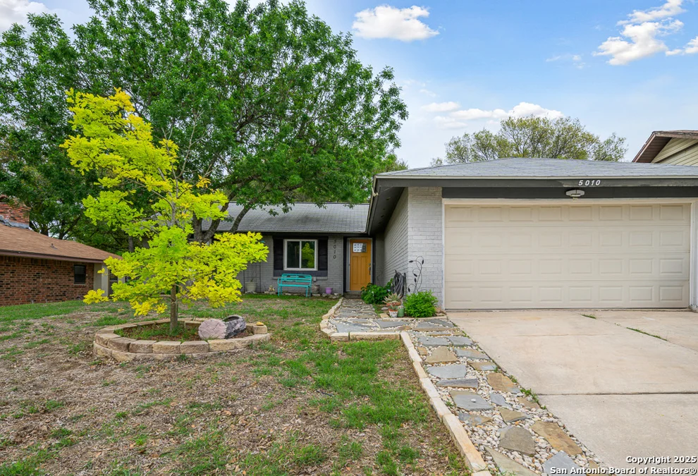Unit for sale at 5010 Brookhead, Schertz, TX 78108