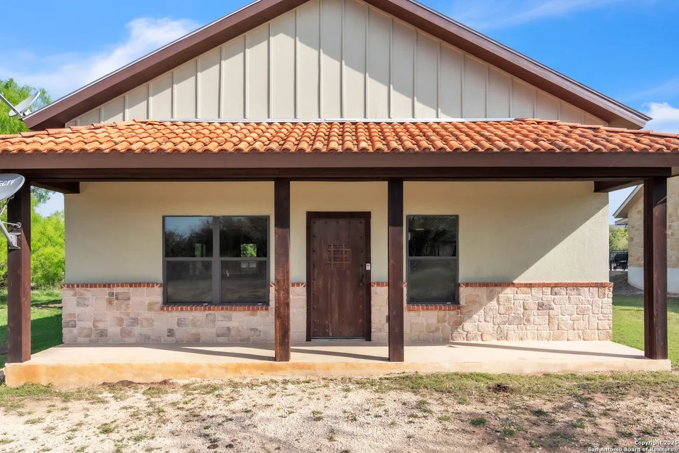 Unit for sale at 723 Tierra Linda, ConCan, TX 78838