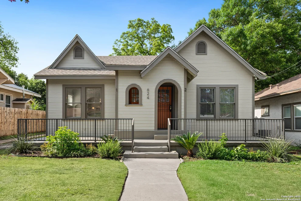 Unit for sale at 624 W Magnolia Ave., San Antonio, TX 78212