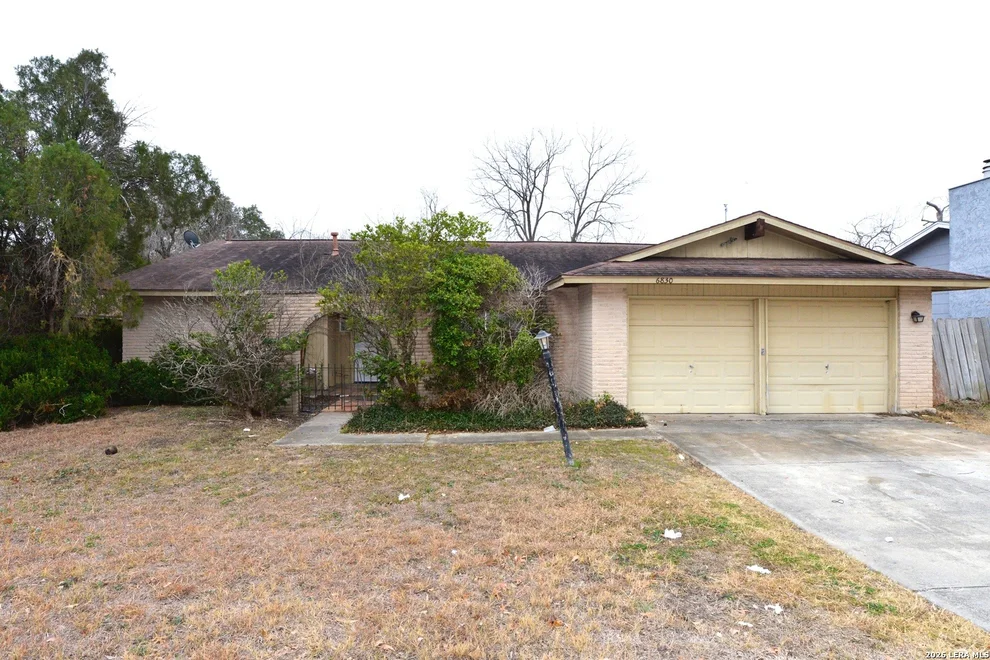 Unit for sale at 6830 Burnley, San Antonio, TX 78239