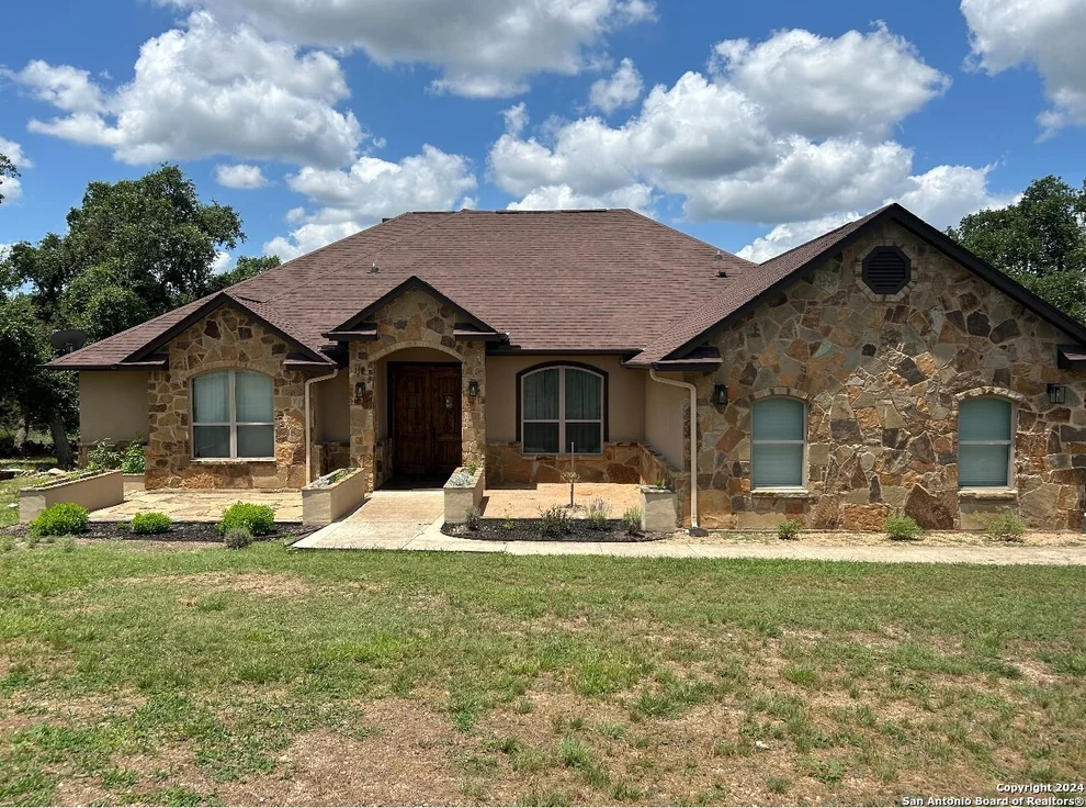 Unit for sale at 1109 Shady Hollow, New Braunfels, TX 78132