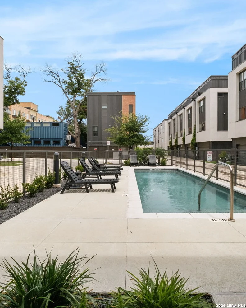 Unit for sale at 318 W Grayson, San Antonio, TX 78212