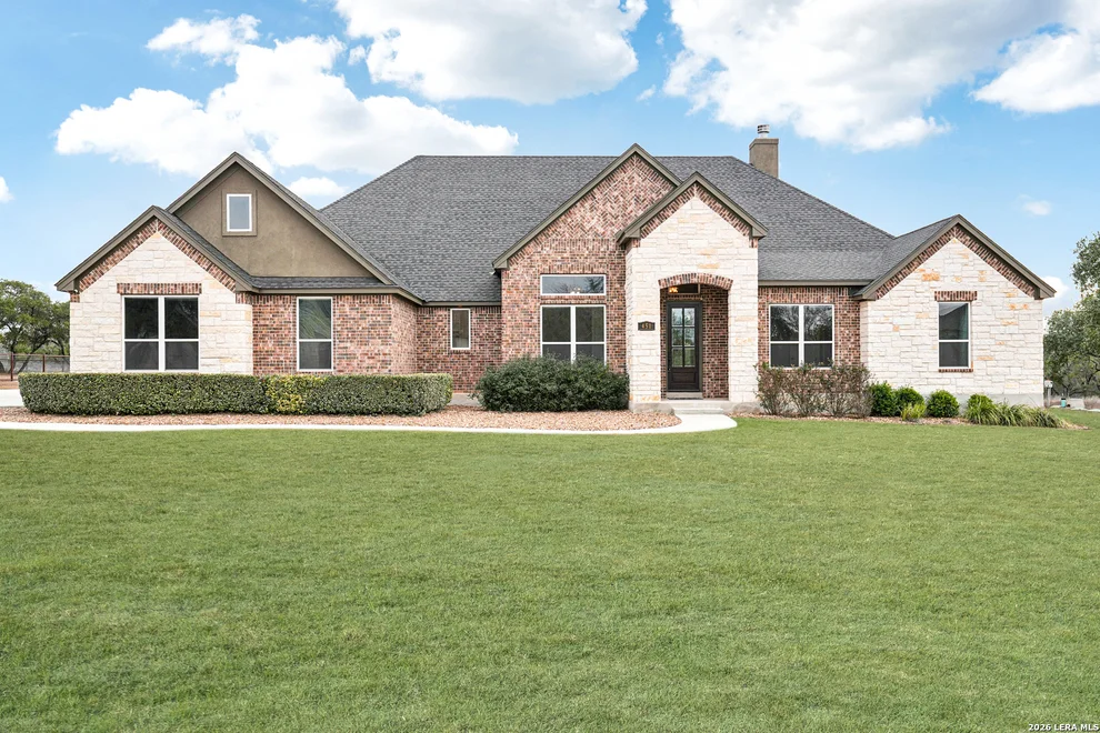 Unit for sale at 451 Stone Loop, Castroville, TX 78009
