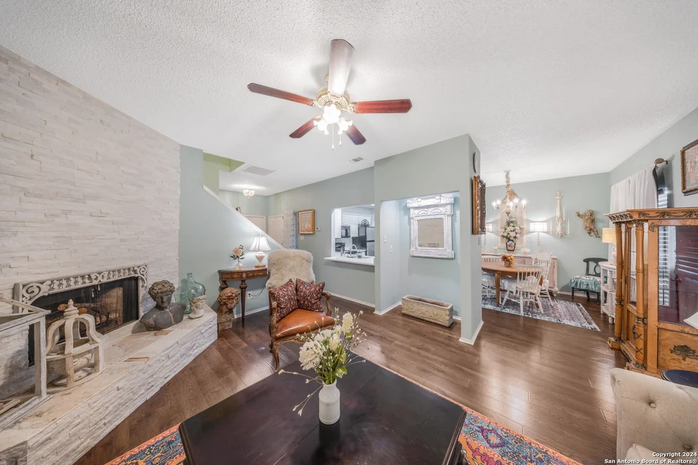 Unit for sale at 829 W Bitters, San Antonio, TX 78216