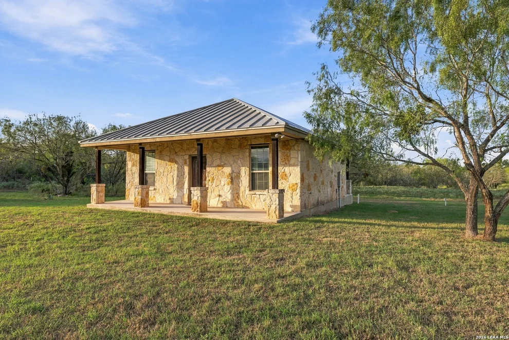 Unit for sale at 1260 County Road 361, La Vernia, TX 78121