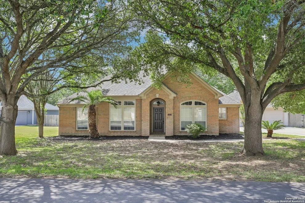 Unit for sale at 251 Las Brisas, Seguin, TX 78155