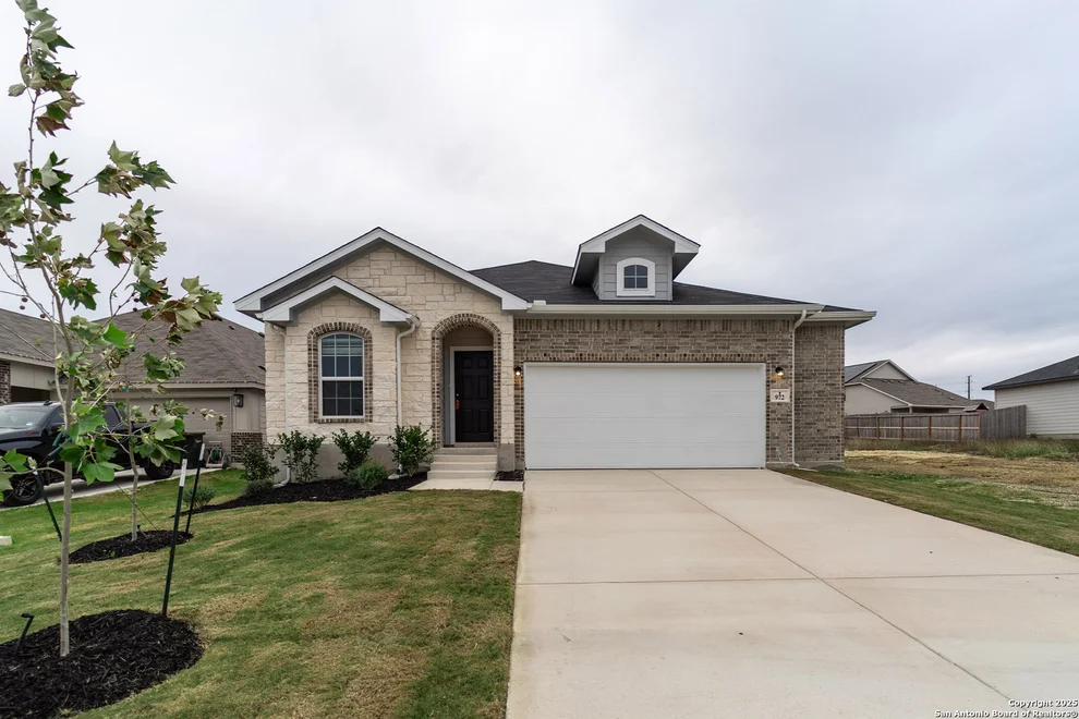 Unit for sale at 972 Gray Cloud Drive, New Braunfels, TX 78130