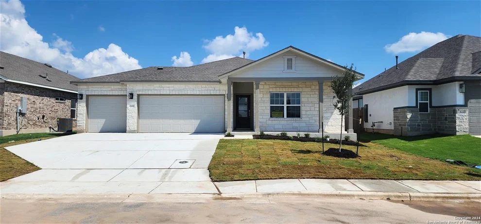 Unit for sale at 200 Canyon Live Oak, Seguin, TX 78155