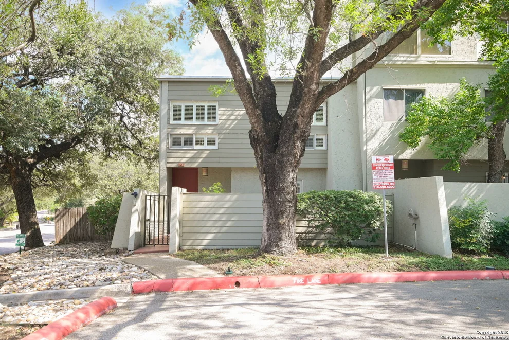Unit for sale at 3103 Eisenhauer, San Antonio, TX 78209