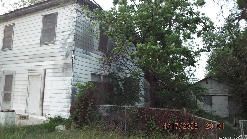 Unit for sale at 609 Ruiz Street, San Antonio, TX 78207