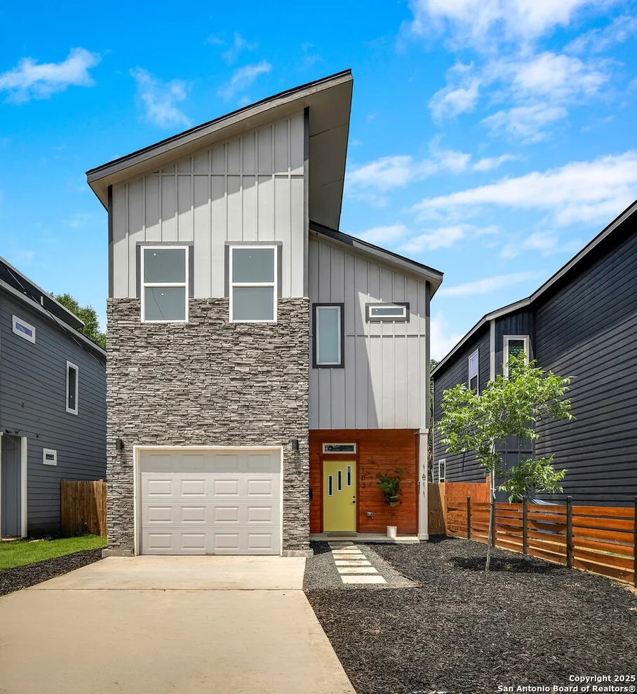 Unit for sale at 1611 S Gevers #102, San Antonio, TX 78210