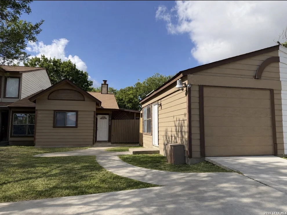 Unit for sale at 6704 Hickory Springs Dr, San Antonio, TX 78249