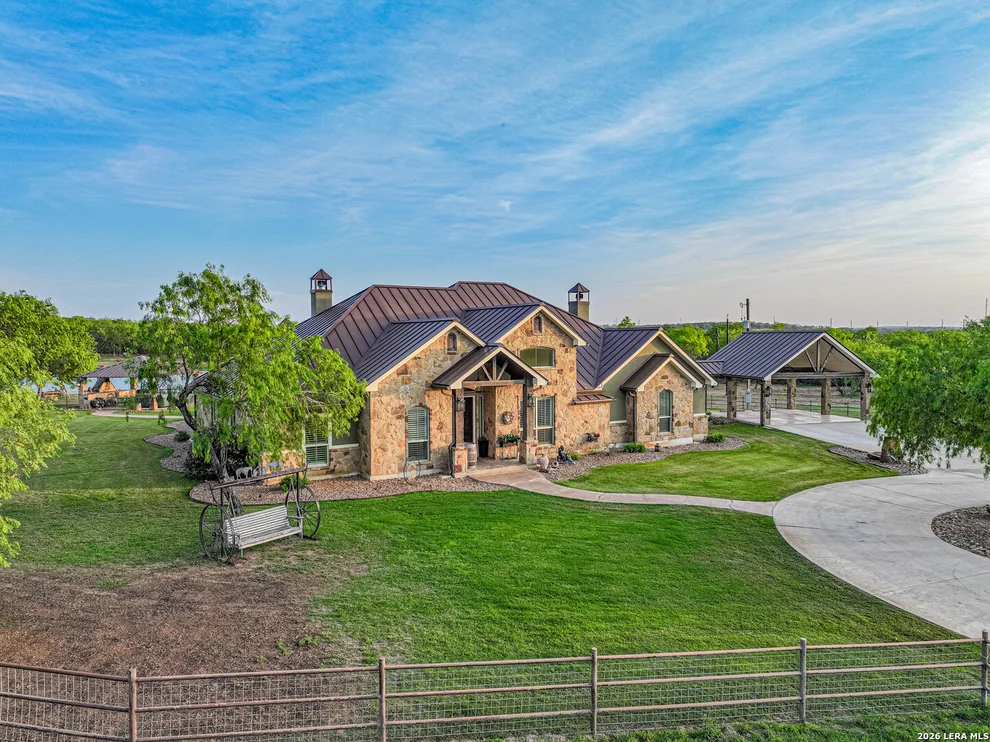 Unit for sale at 819 County Road 356, La Vernia, TX 78121
