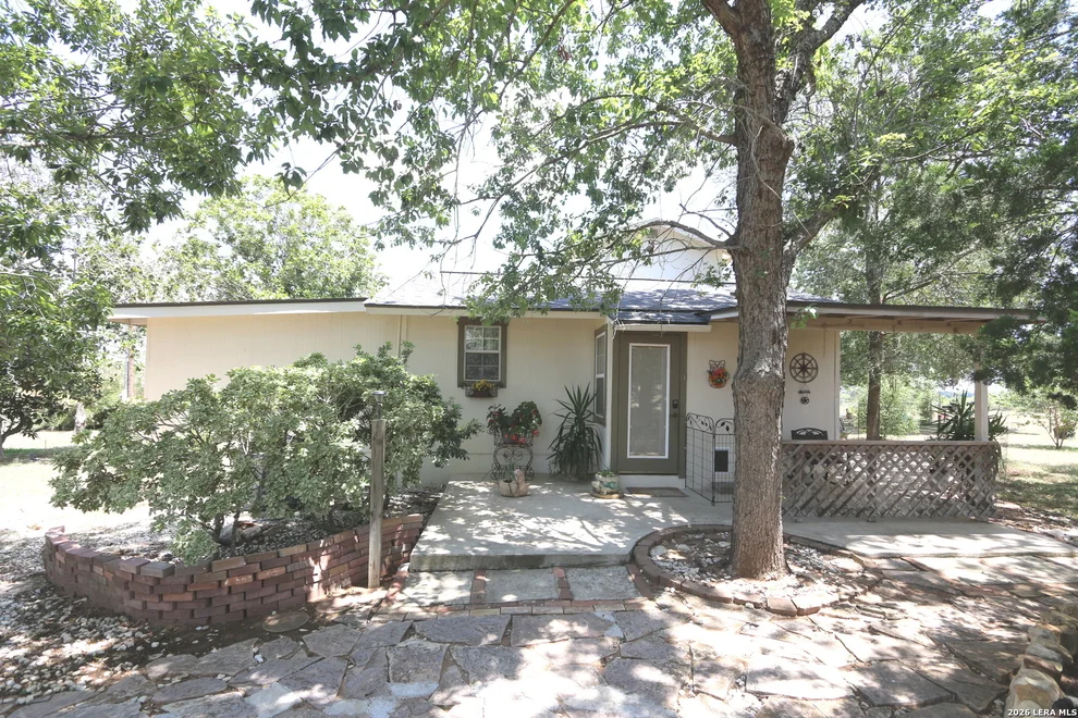 Unit for sale at 1657 County Road 124, Floresville, TX 78114