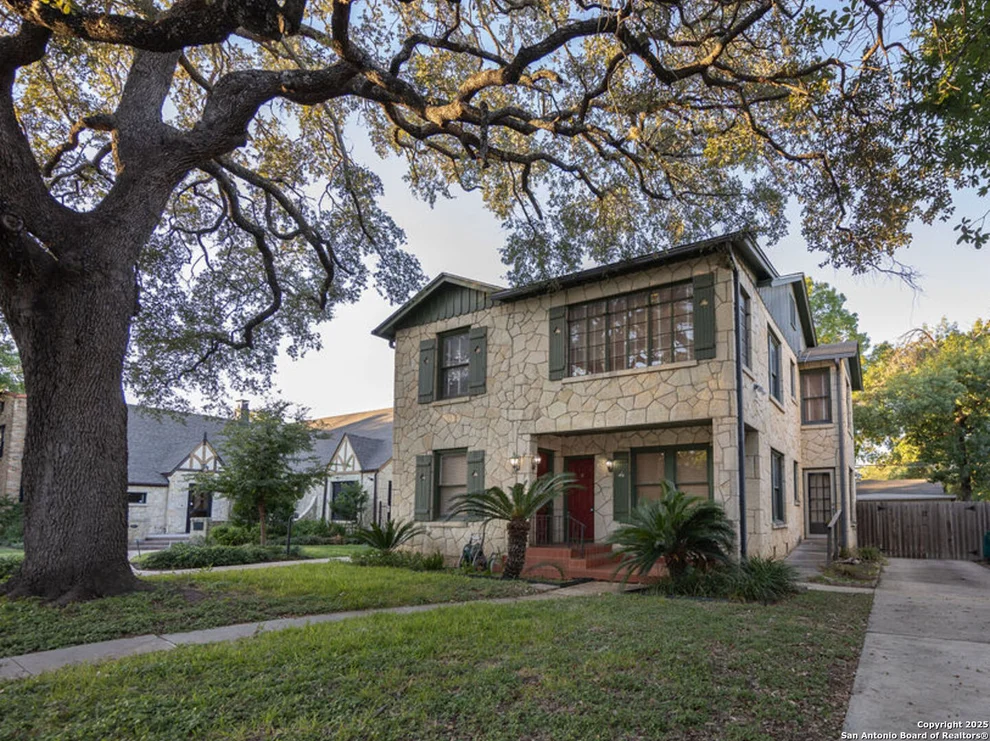 Unit for sale at 217 E Rosewood, San Antonio, TX 78212