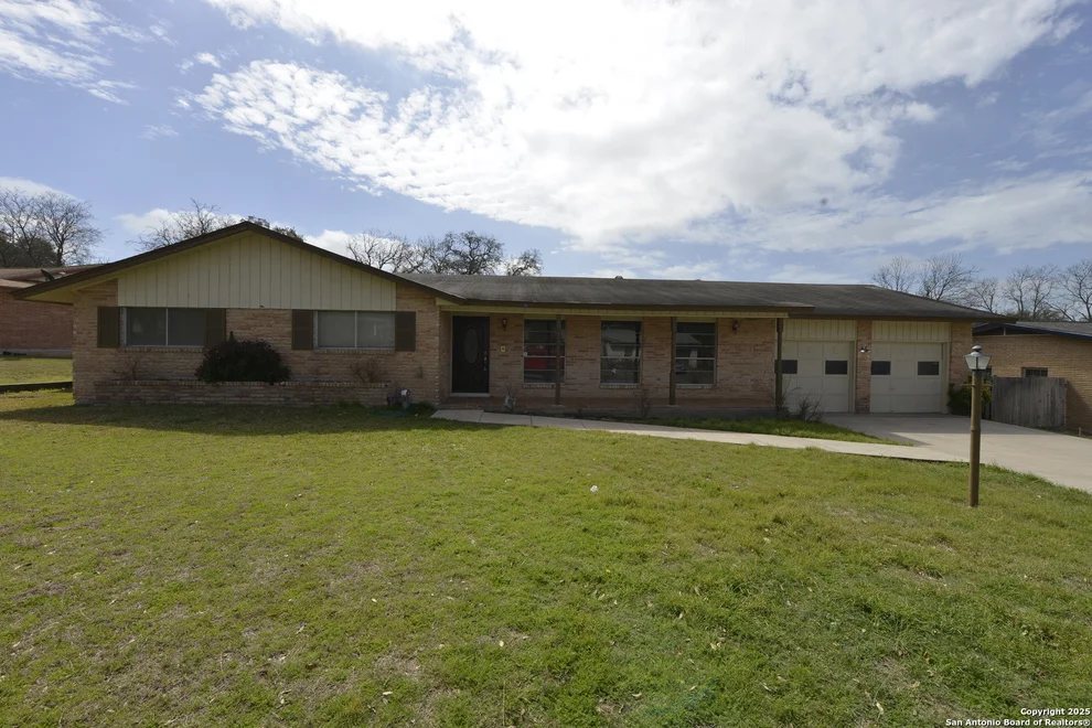 Unit for sale at 706 Richfield, Windcrest, TX 78239