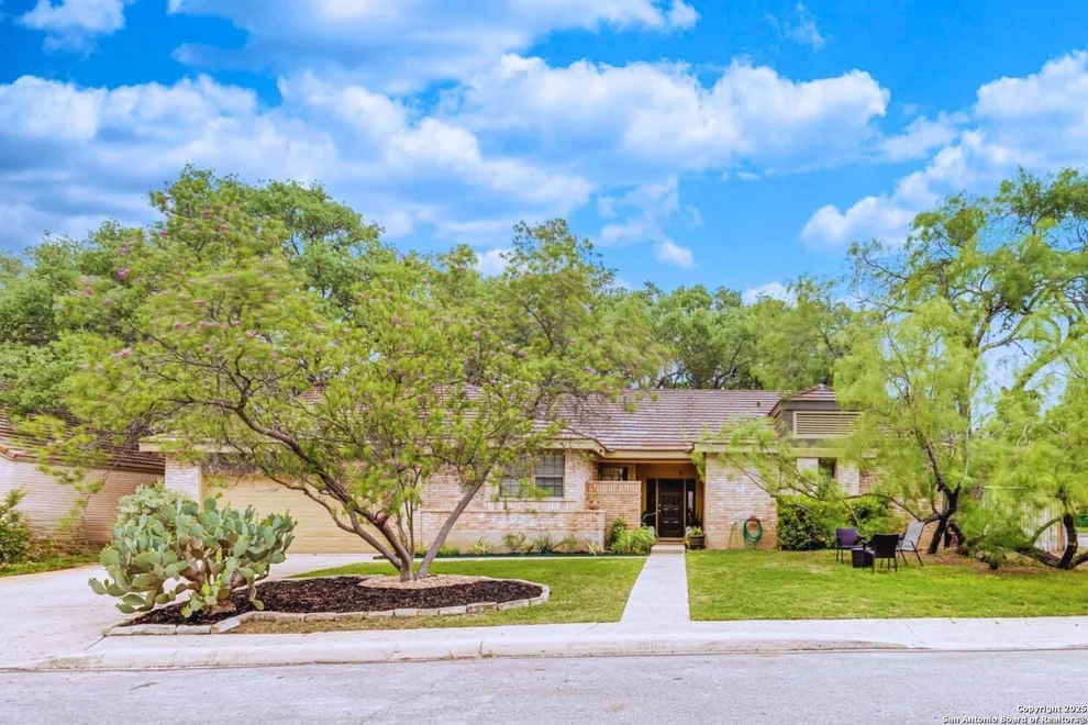 Unit for sale at 2903 Hunters Horn, San Antonio, TX 78230