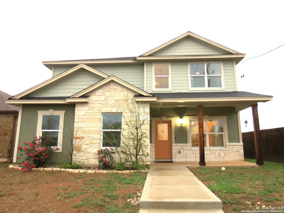 Unit for sale at 740 Crestview, Floresville, TX 78114