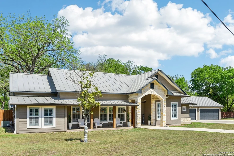 Unit for sale at 2258 gruene, New Braunfels, TX 78130