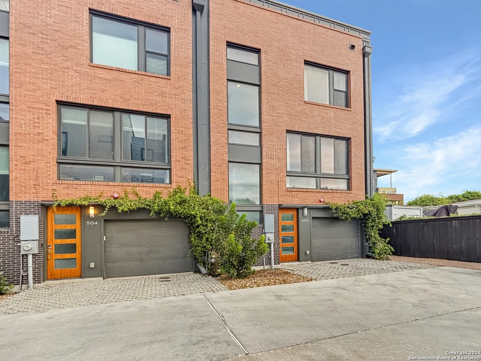 Unit for sale at 318 W Grayson St #505, San Antonio, TX 78212