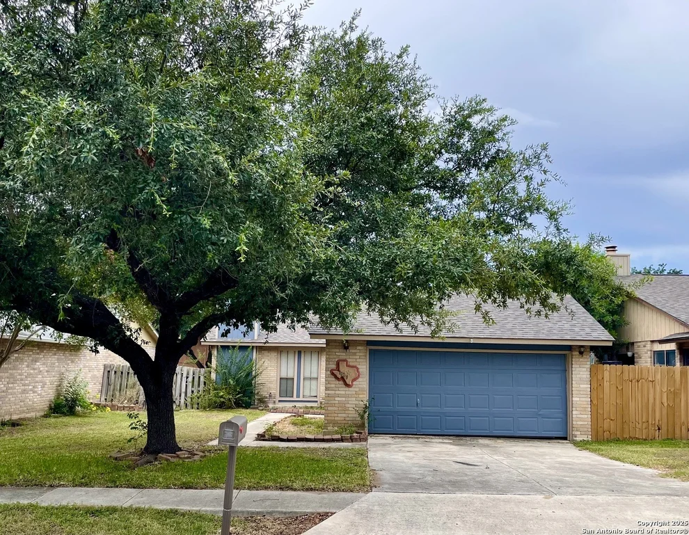 Unit for sale at 13219 Larkway, San Antonio, TX 78233