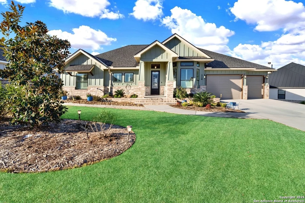 Unit for sale at 116 E MAGNOLIA CIR, La Vernia, TX 78121