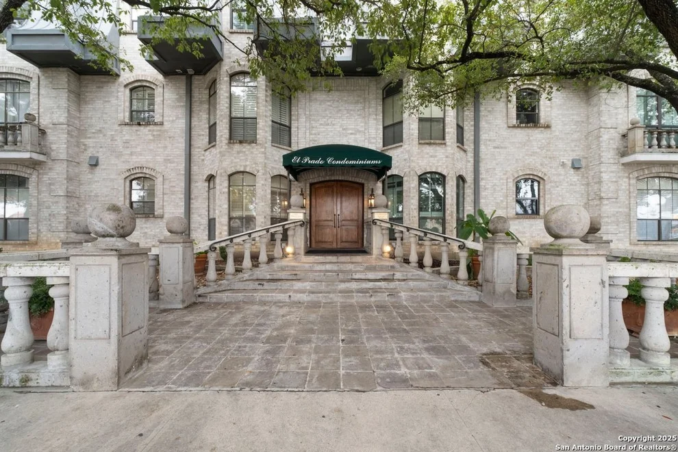 Unit for sale at 100 W EL PRADO DR, San Antonio, TX 78212