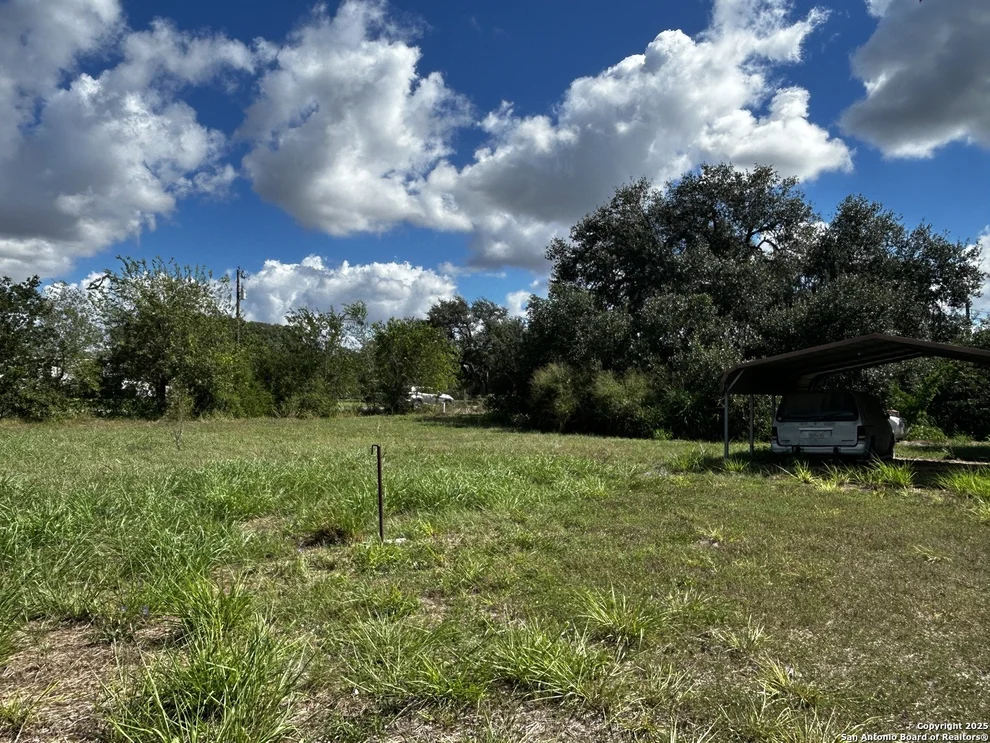 Unit for sale at 4863 fm 888, Beeville, TX 78102
