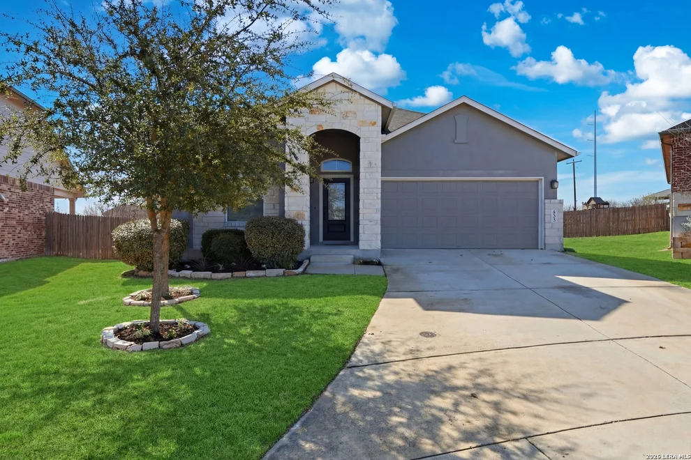 Unit for sale at 533 San Jacinto, New Braunfels, TX 78130