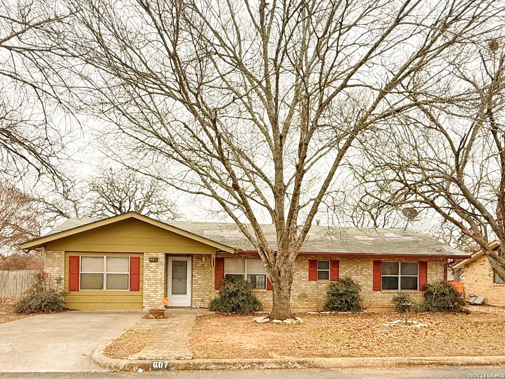 Unit for sale at 607 N Bowie, Fredericksburg, TX 78624
