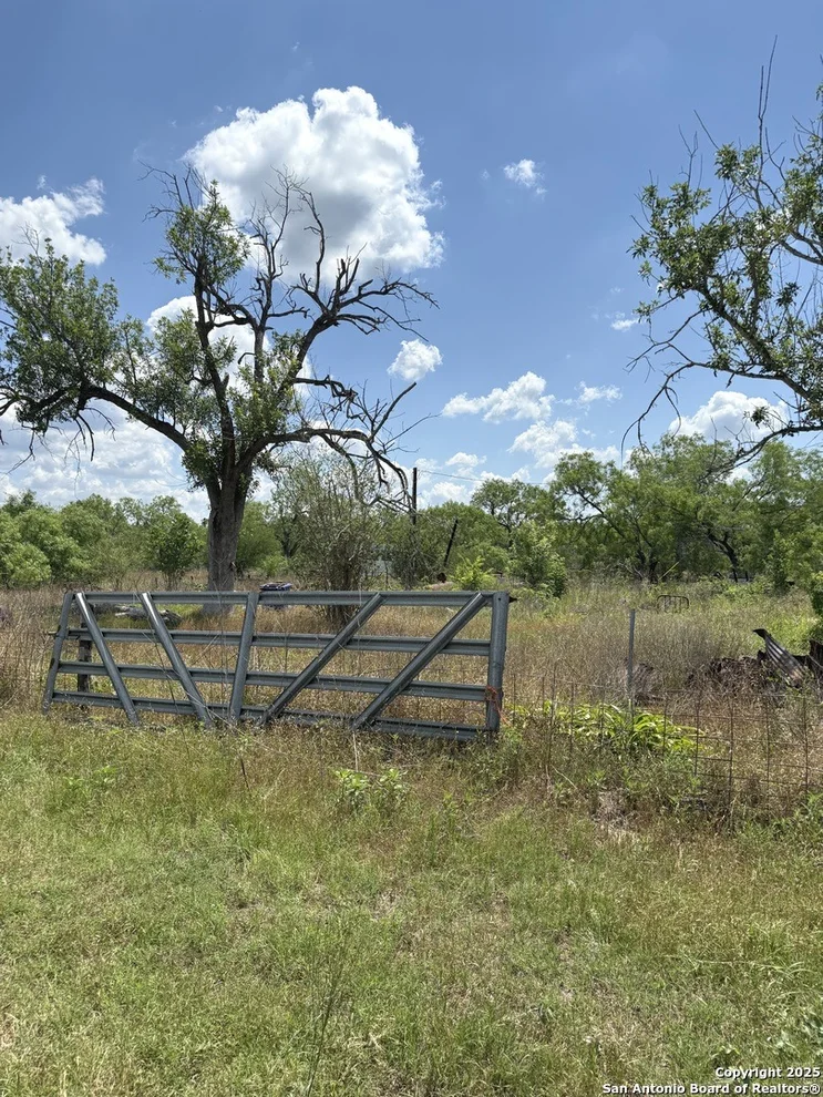 Unit for sale at 0 CR 263, Gillett, TX 78116