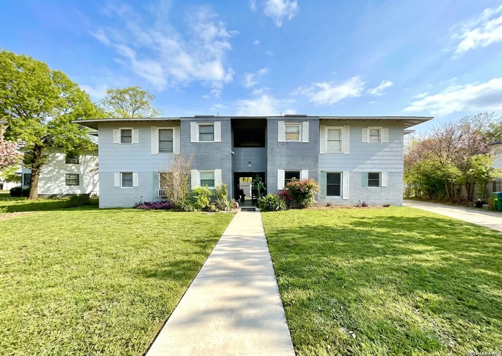 Unit for sale at 100 Senisa Dr, San Antonio, TX 78228