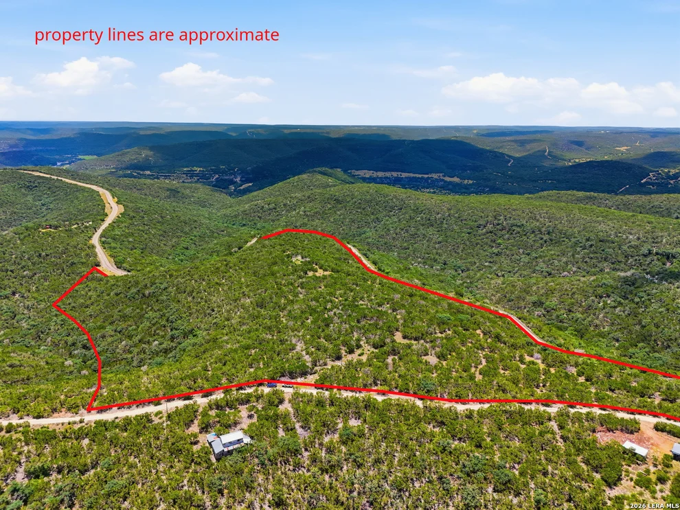 Unit for sale at 20 Winchester, Leakey, TX 78873